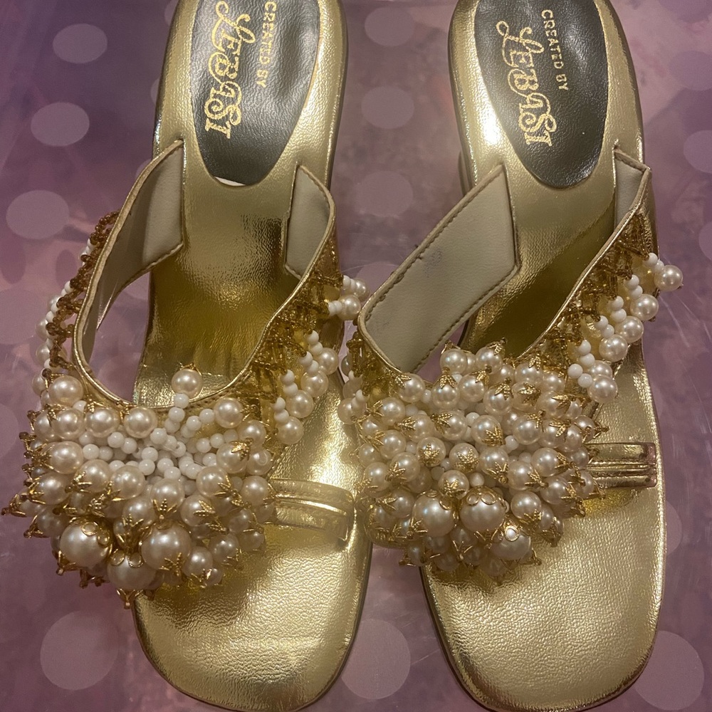 1960s Vintage Heavily Beaded Embellished Heels By Lebasi never worn size 2.5